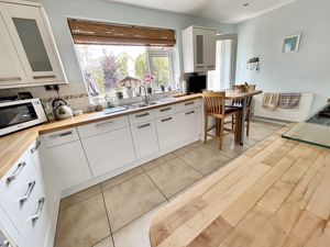 Kitchen- click for photo gallery